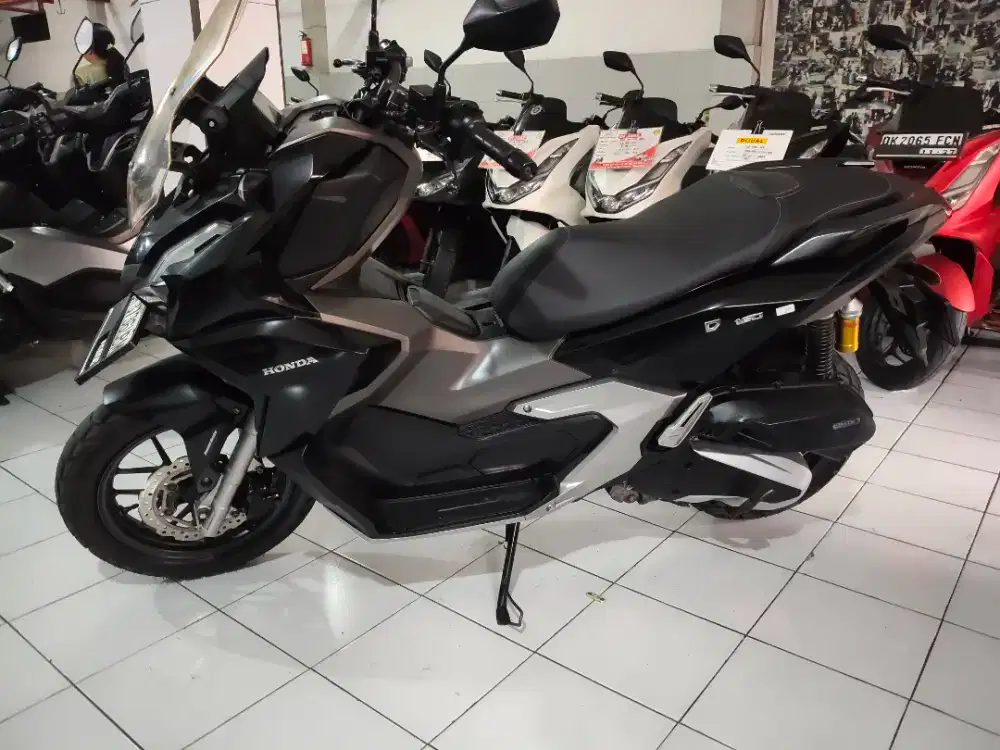 Adv 160 hitam Deva motor DP 1 juta