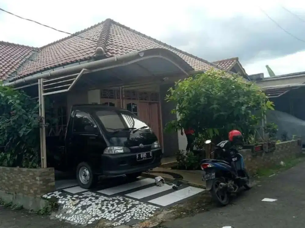 Dijual murah rumah tanah luas di bogor