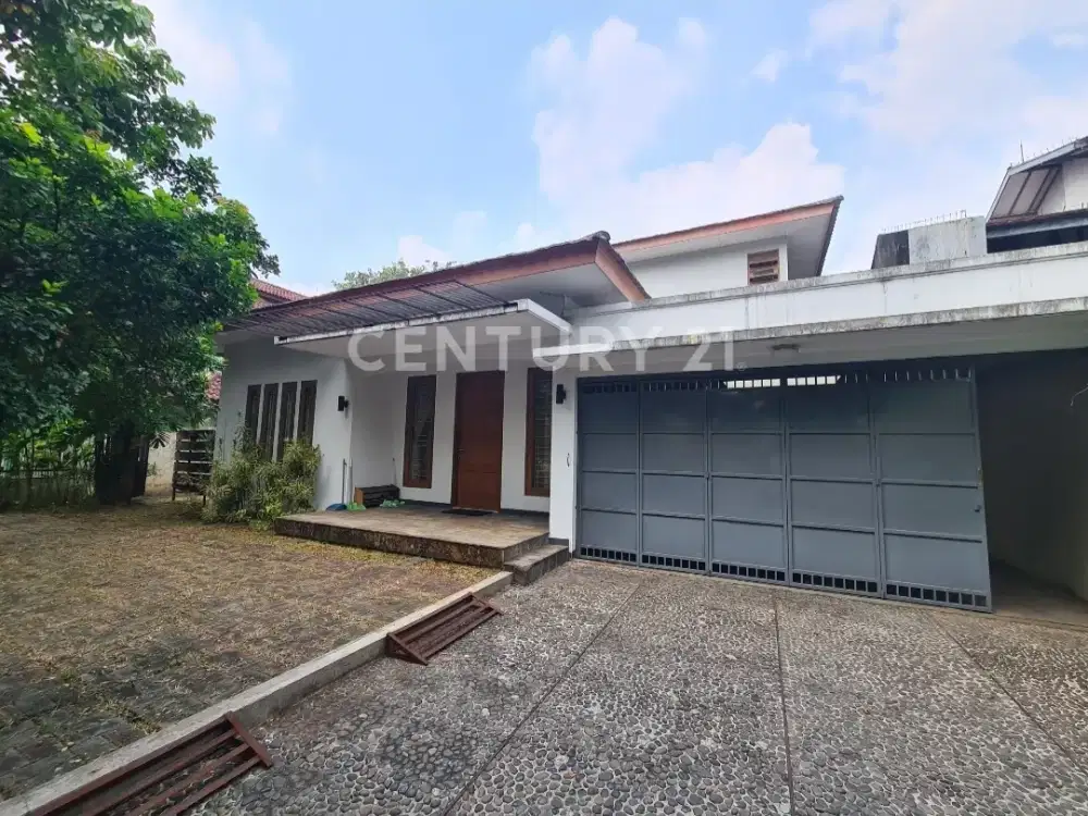 Rumah Asri Siap Huni Di Kayu Putih Selatan