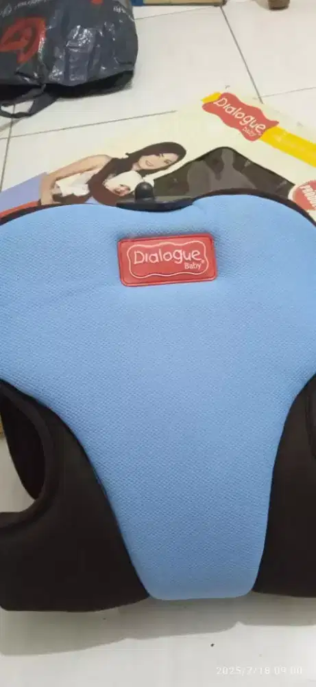 Gendongan bayi merk Dialogue