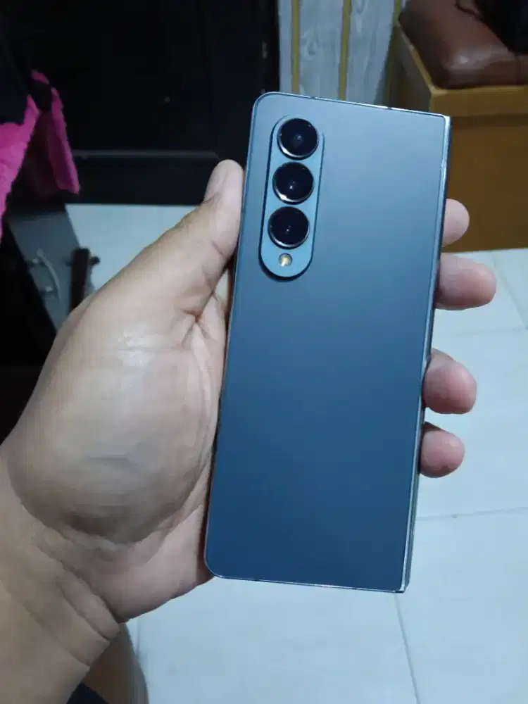 Samsung FOLD 4 ram  sein 12/512