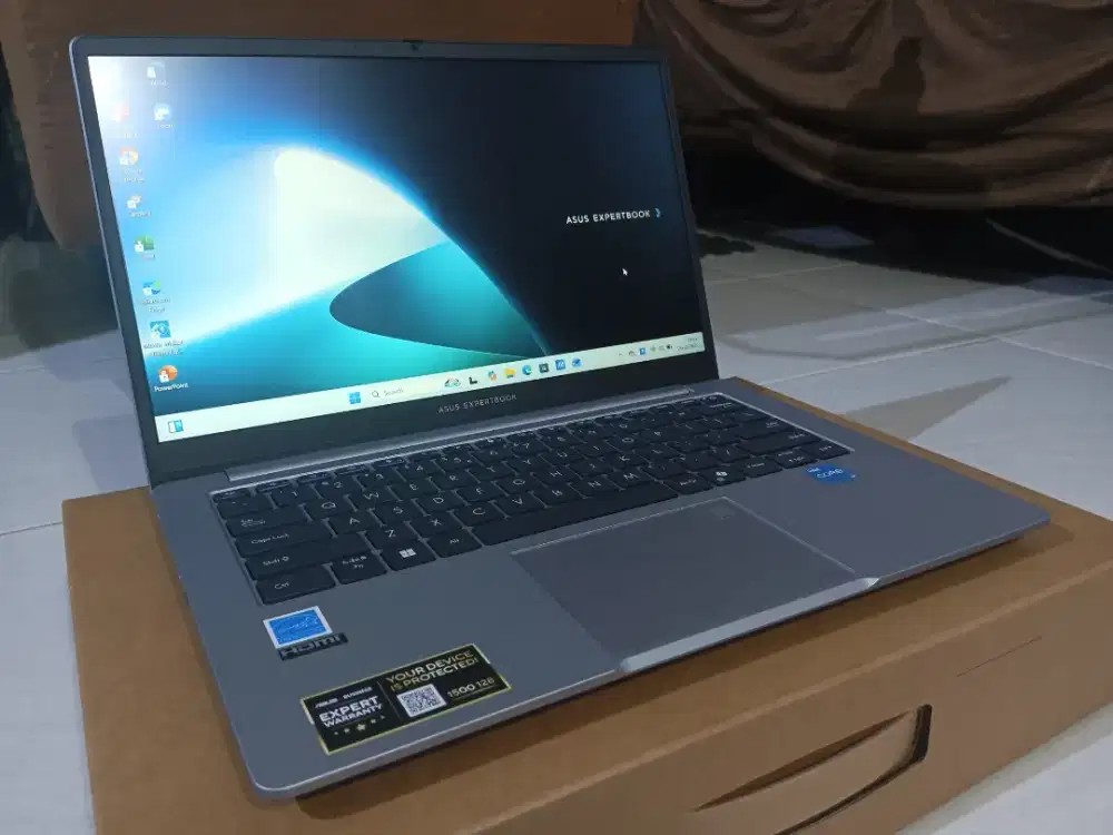 Asus Expertbook Core i3-1315u, Ram 16GB, SSD 512GB, Layar UHD 14