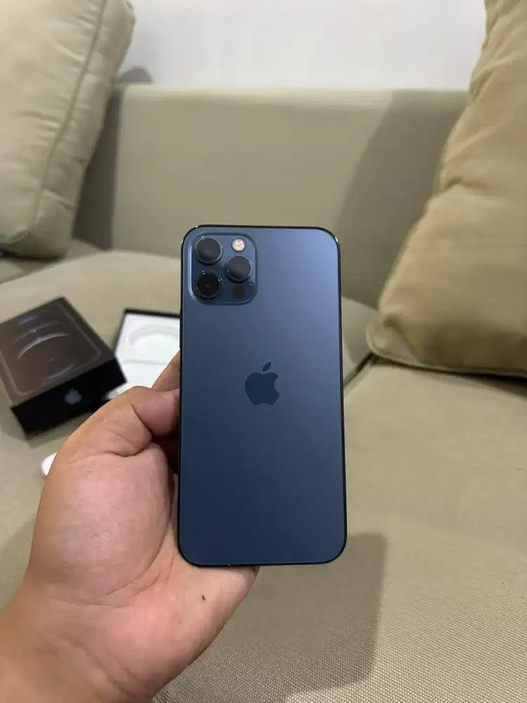 IPHONE 12 PRO 256 GB FULLSET PERFECT CONDITION PACIFICBLUE