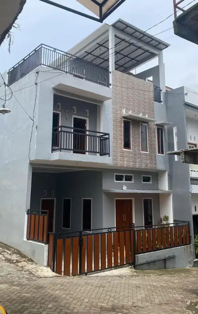 Dijual Rumah dan isinya