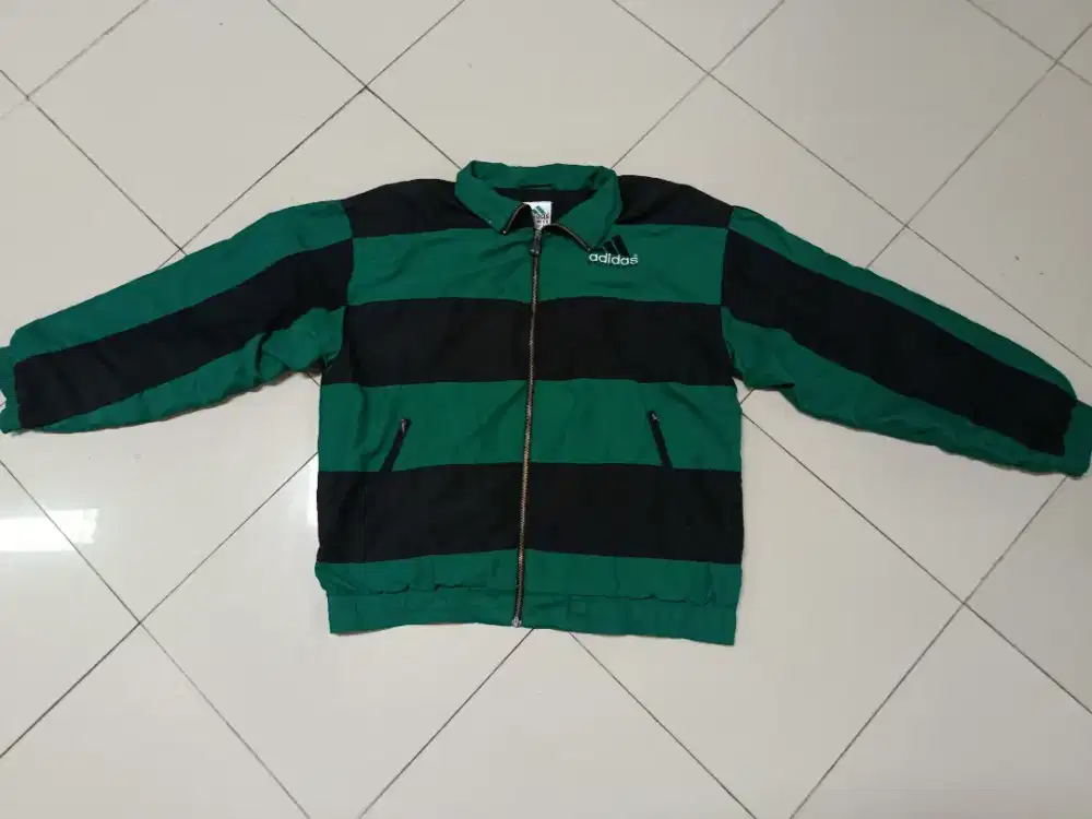 Jaket Windbreaker Adidas