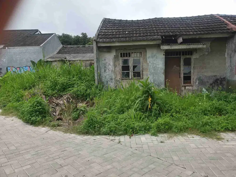 Jual cepat rumah murah rekondisi posisi hook di legok dekat ke BSD dan toll