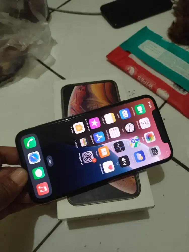IPhone XS  256gb  minus bypass Wifi no reset pabrik