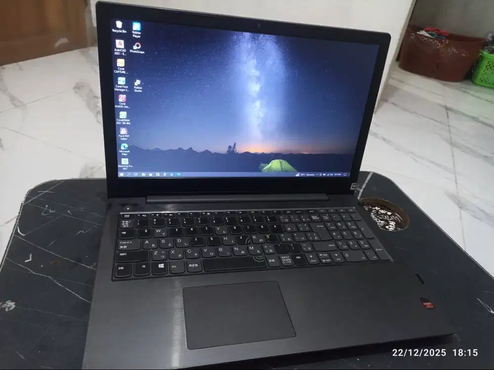 Laptop lenovo V330