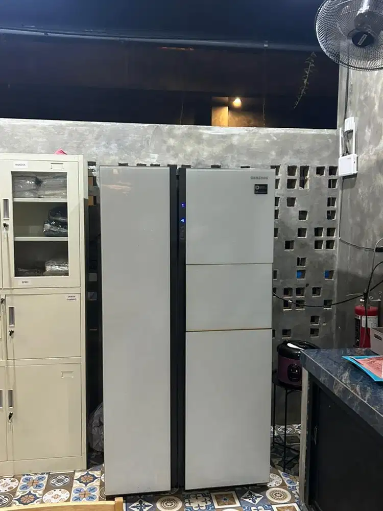 DI JUAL KULKAS 2 PINTU MERK SAMSUNG