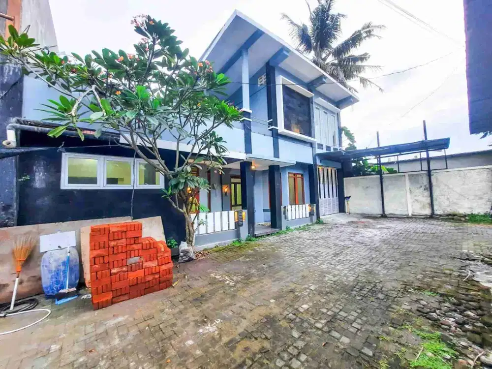 JUAL CEPAT RUMAH 2 LANTAI DEKAT SCH DI MLATI SLEMAN