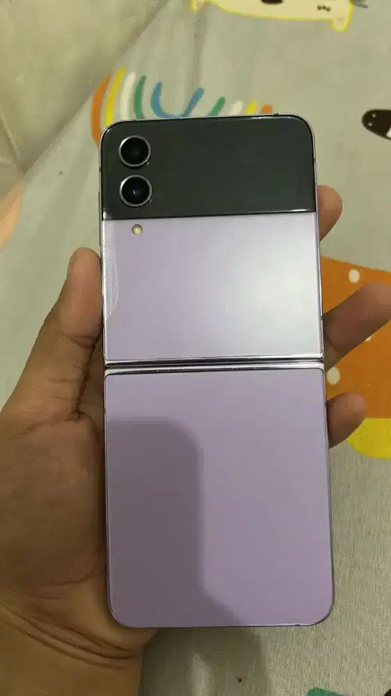 Samsung Z flip4 512gb