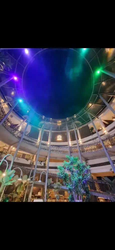 DIBUTUHKAN KICHEN.WAITER.GREETER USIA MUDA CAFE RESTO BANDUNG TENGAH