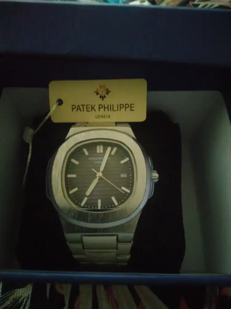 jam QUARZ/BATTREY patek philippe homage
