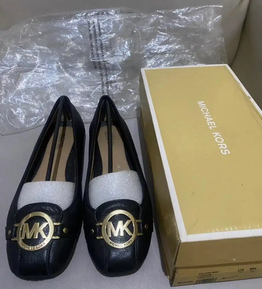 Flatshoes Michael Kors (Sepatu bekas)