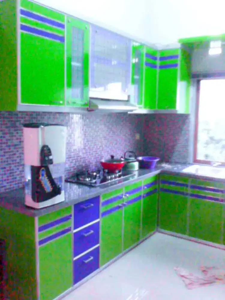 Kitchen set permeter