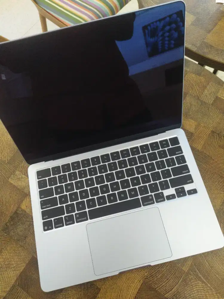Kredit DP0% MacBook Air 13 Syarat KTP saja