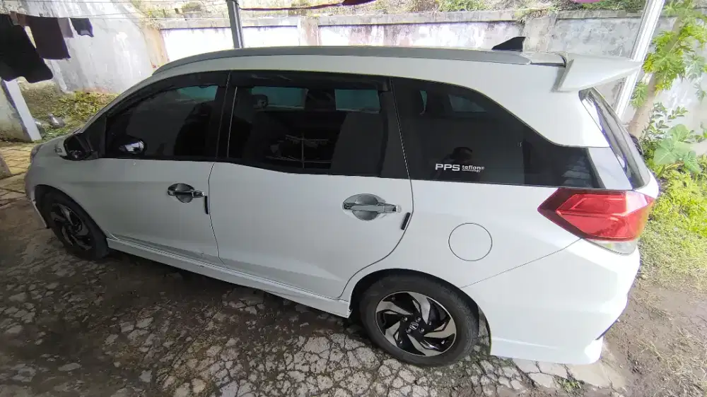 BU JUAL CEPAT MOBILIO RS 2014 PUTIH ORCHARD NEGO