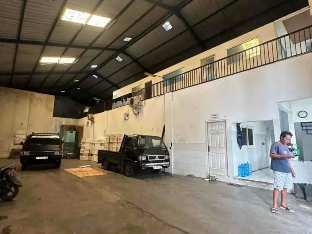 Safe And Lock Gudang Cold Storage