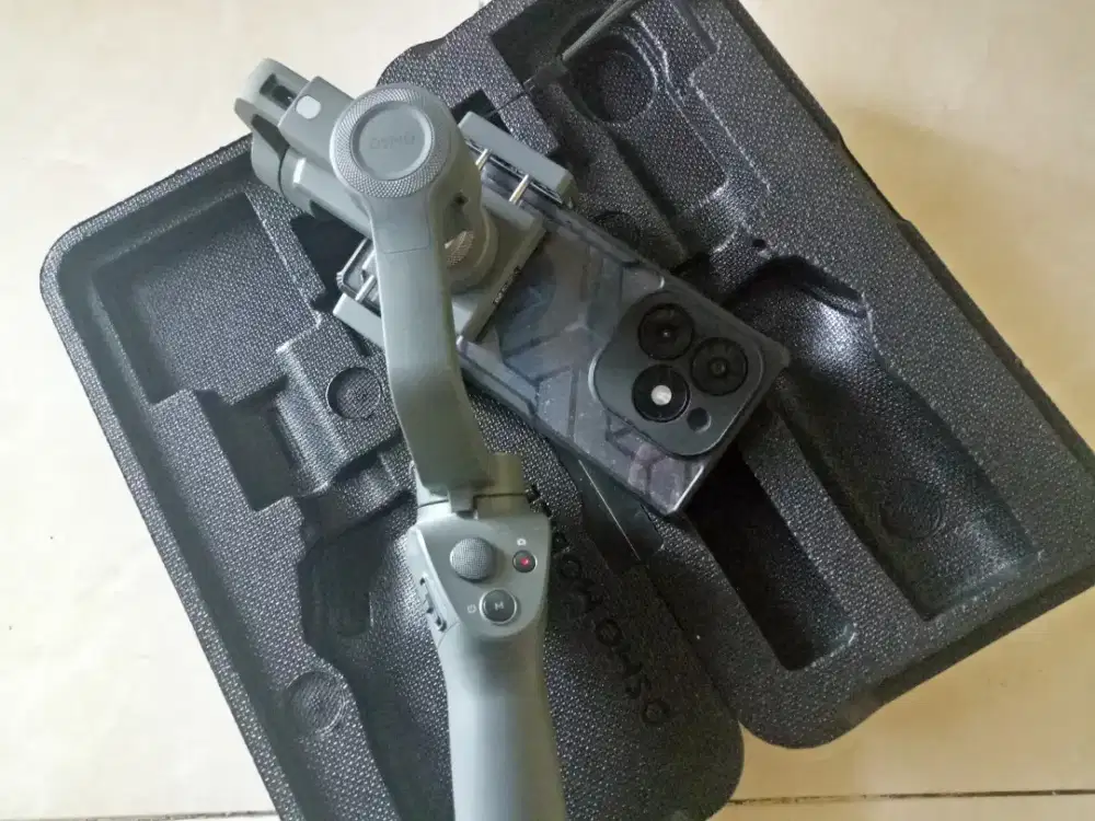 DJI OSMO2 MOBILE mulus nrmal jual 500
