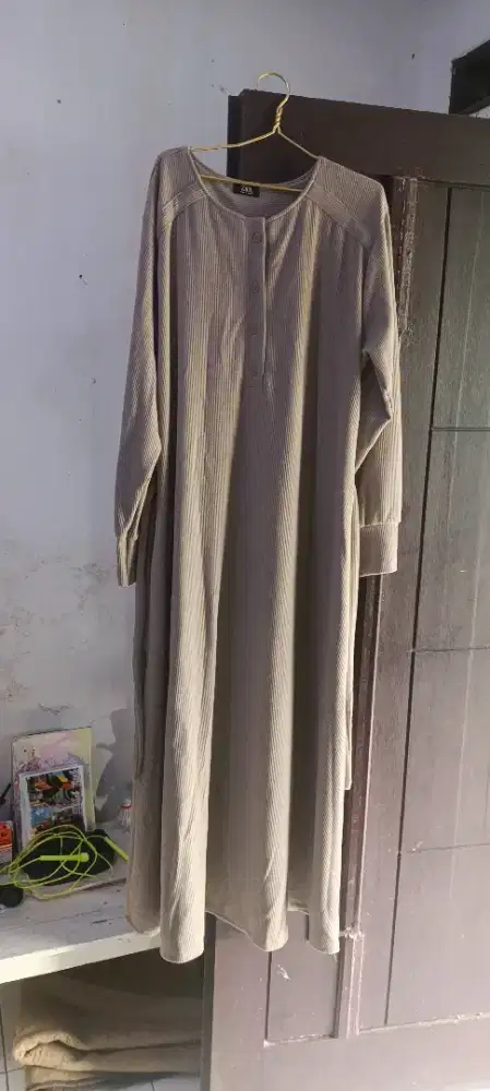 Baju gamis wanita merk Zara