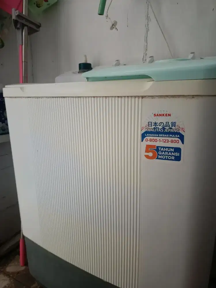 Dijual mesin cuci UK 7kg Sanken tw 7730