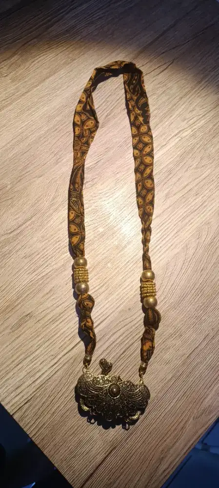Kalung batik etnik