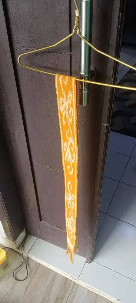 Kain selendang khas Lombok