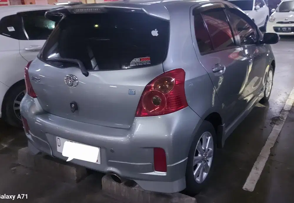 DP 5 JT YARIS E MT 2012 FACELIFT MLS TERAWAT SERVICE  DEALER RESMI