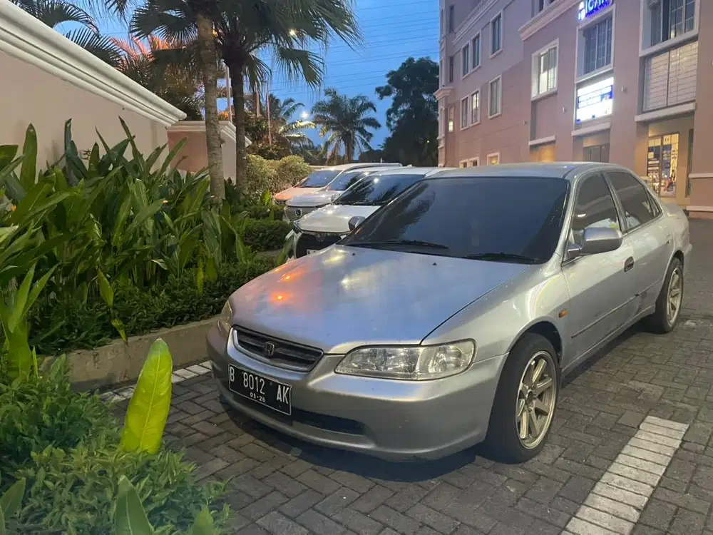 Di jual accord vtil matic harga bersahabat