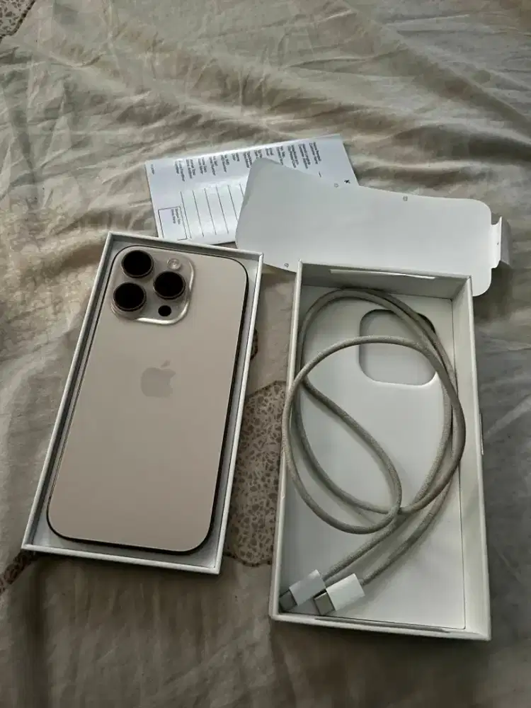iPhone 16 pro  ibox