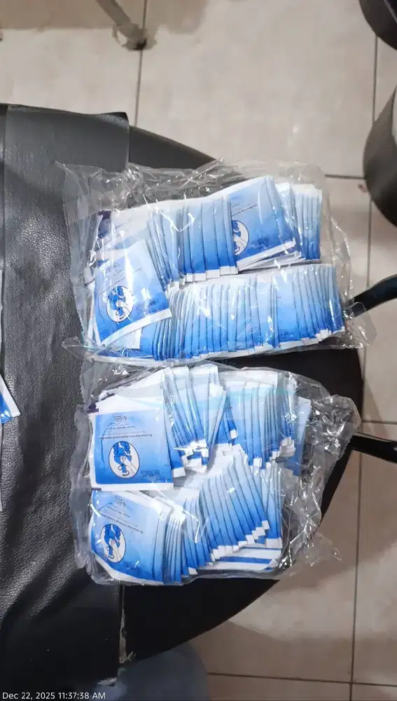 Bersihkan Leher Galon Sebelum Digunakan - Tisu Galon