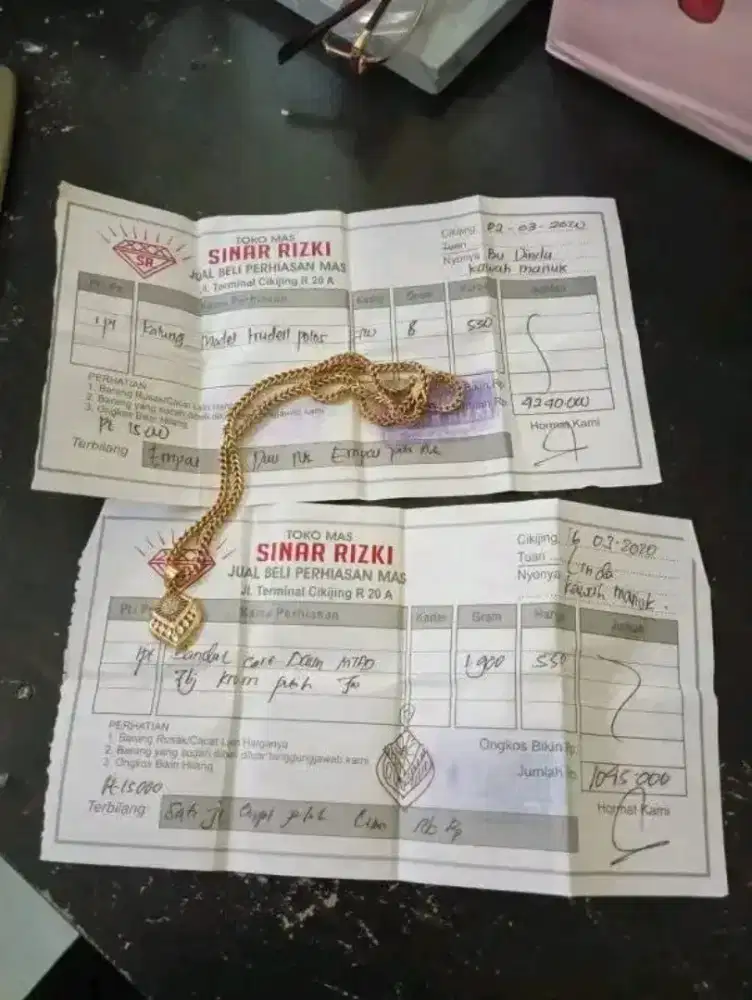 Menerima emas dgn kondisi putus patah surat hilang dan logam mulia dll