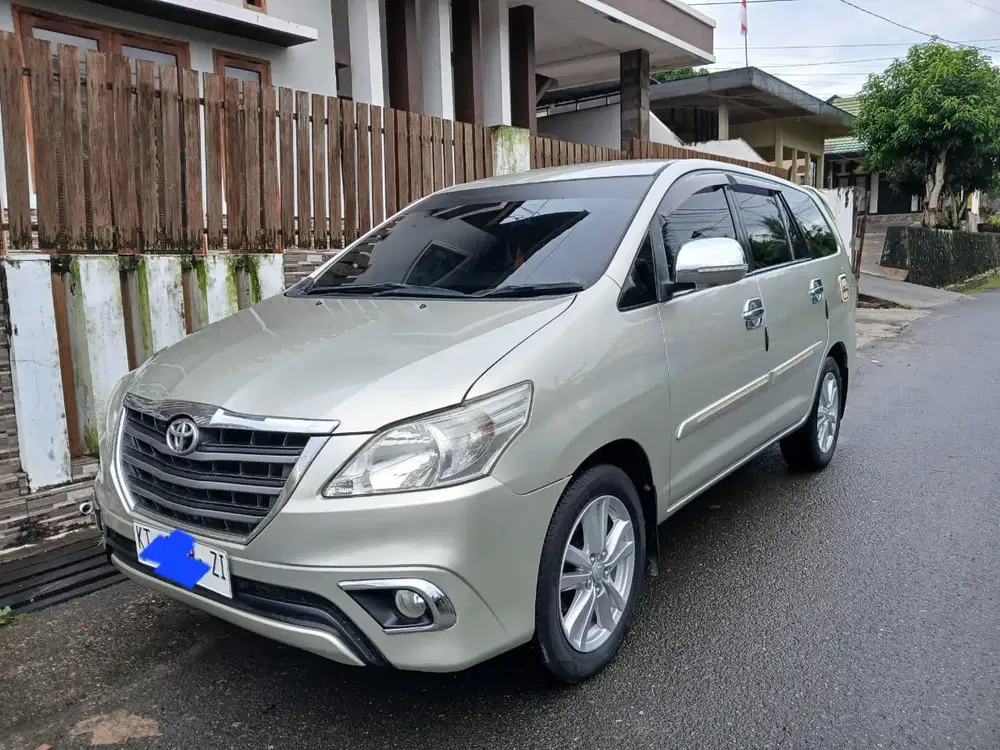Toyota Kijang Innova 2014 Bensin