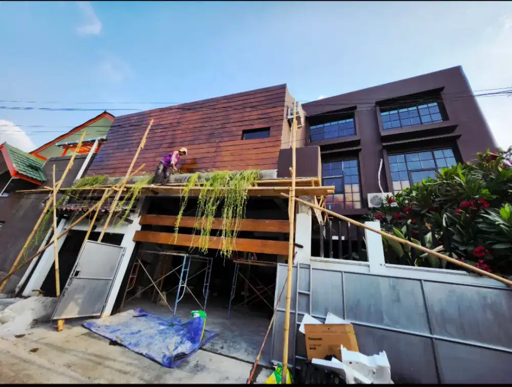 Rumah di jual 3 Lt. Jakarta timur