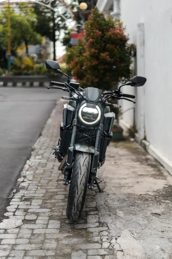 LOW ODO LIKE NEW Moge CB650r Neo Spesial Edition