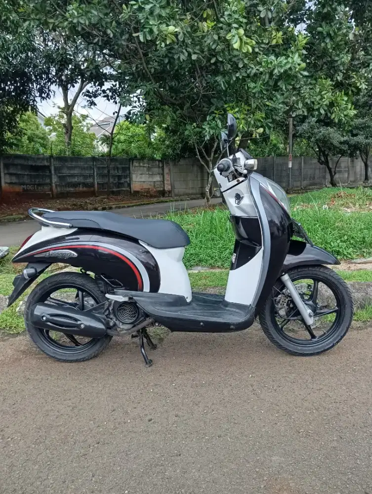 Honda Scoopy Karbu 2012 fulori mulus pajak panjang