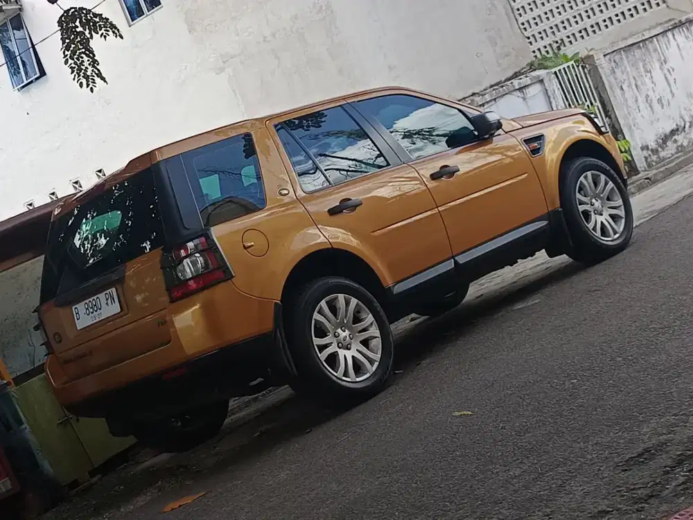 Land rover  freelander 2 km 90 ribuan