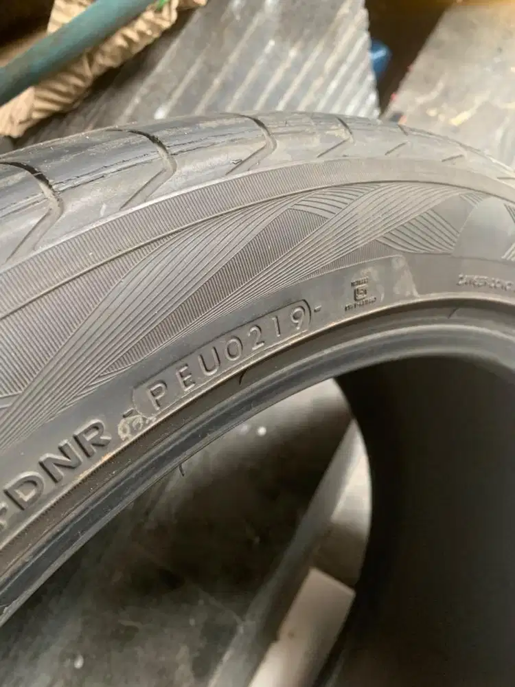 Yokohama advan sport 255/40/19