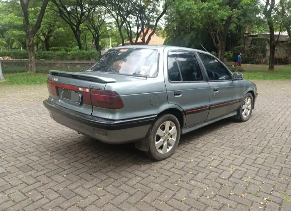Mitsubishi Lancer 1991 Bensin