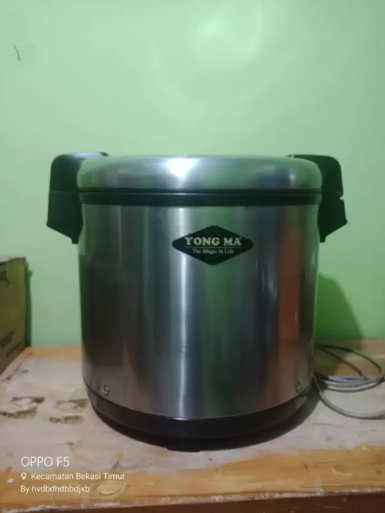 Pemanas nasi Yong Ma 20Lt