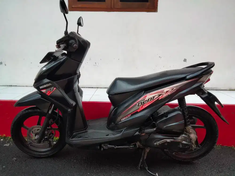 Honda Beat FI tahun 2012 siap pakai