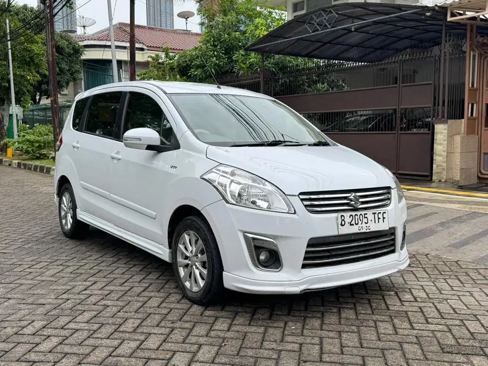 Suzuki Ertiga GX At 2015