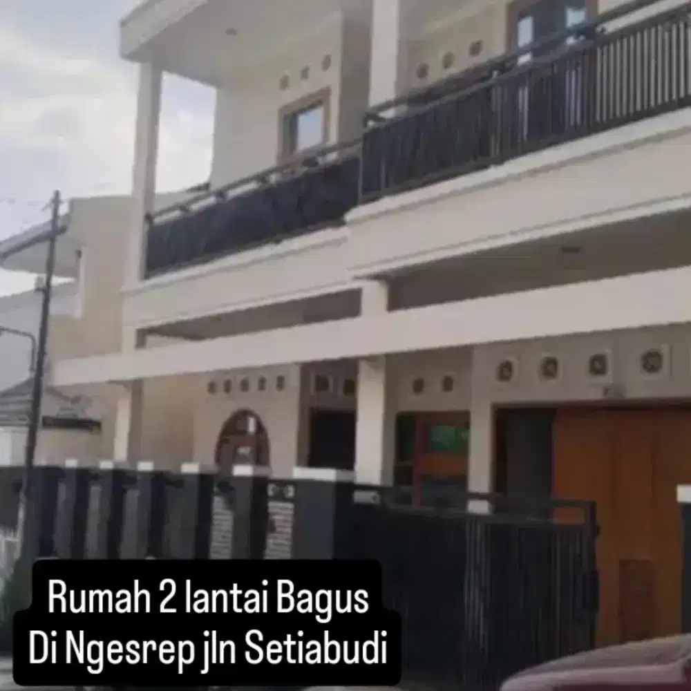 Rumah Bagus 2 Lantai Murah di Ngesrep Srondol