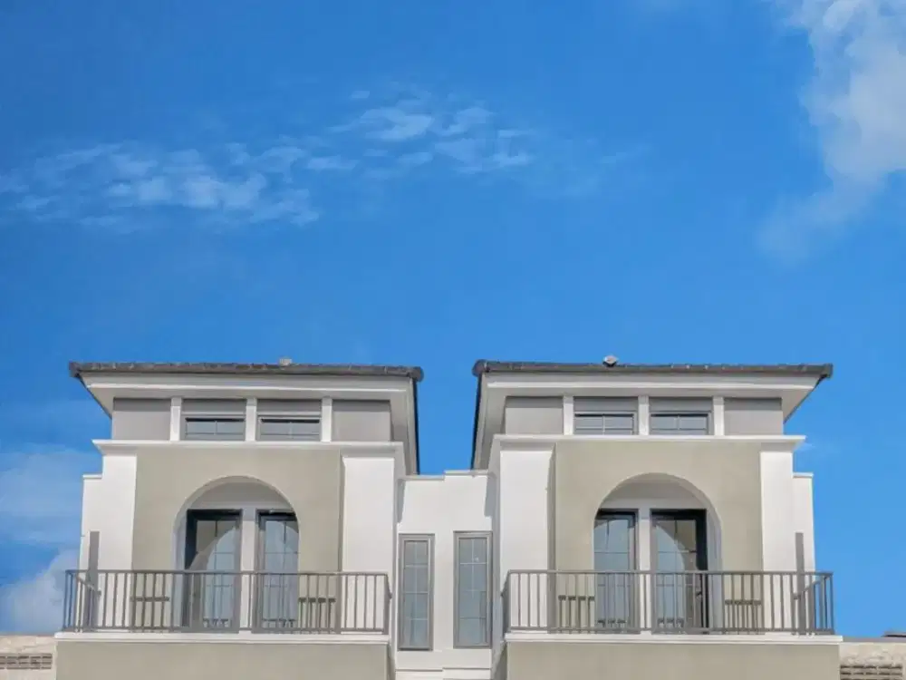 Di jual rumah lantai 2 the samaya lokasi gadang sukun malang