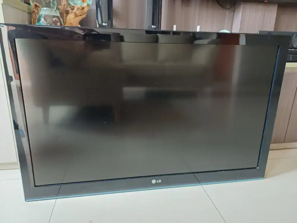 TV LG LED 42 Kondisi bagus