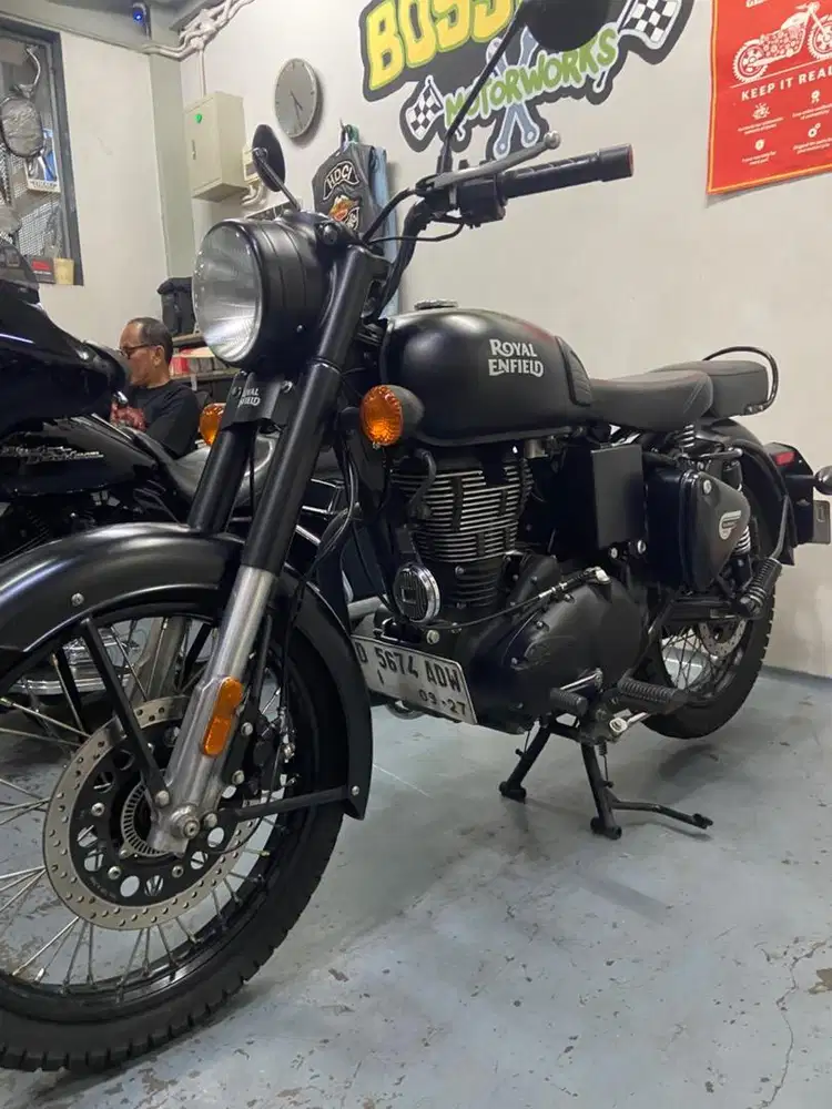 Royal Enfield classic 500 abs