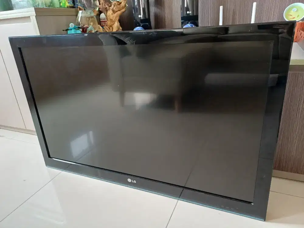 TV LG LED 42 Kondisi masih bagus
