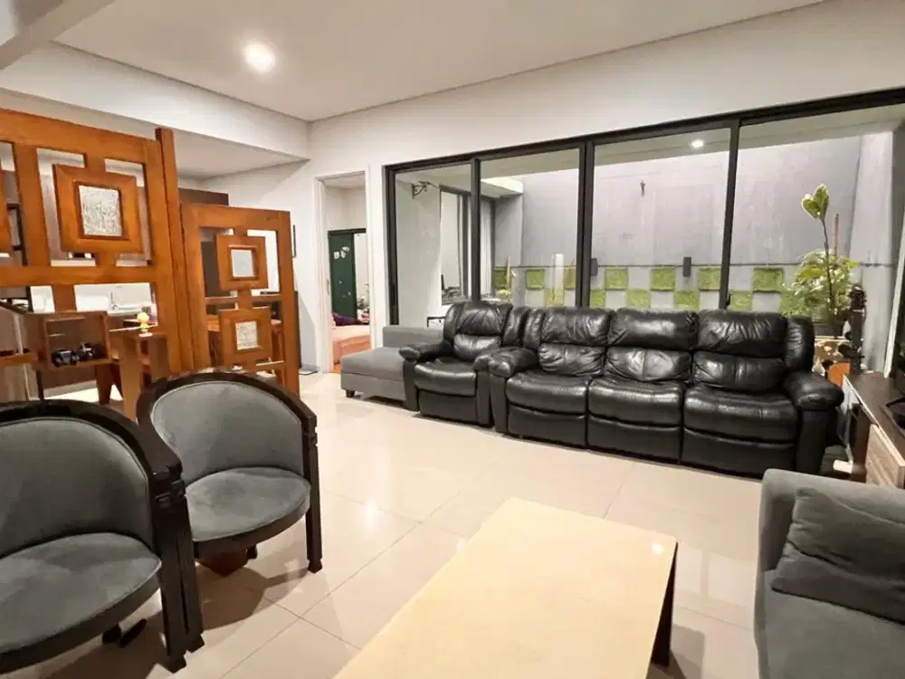 Rumah Dgn 2 Lantai Dalam Cluster di Bintaro Tangsel SC-13531