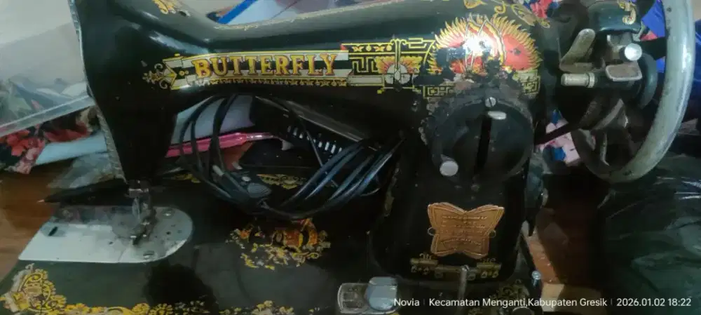 mesin jahit masih bagus jarang di gunakan barang di jamin oke