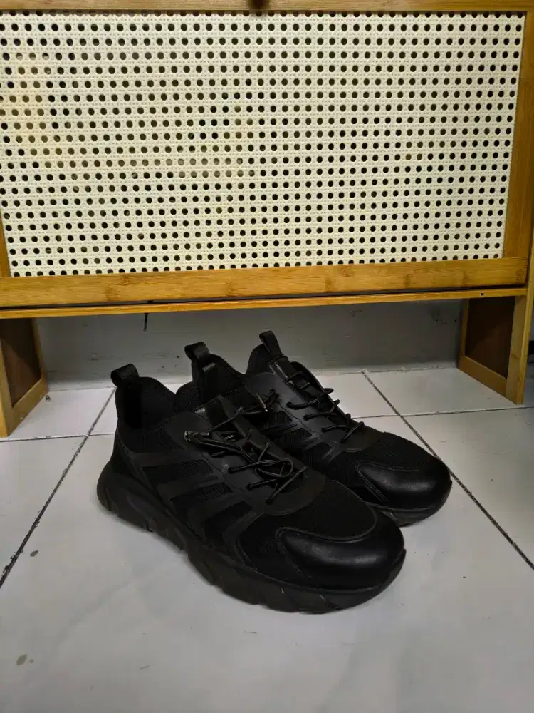 Sepatu Gino Mariano All Black